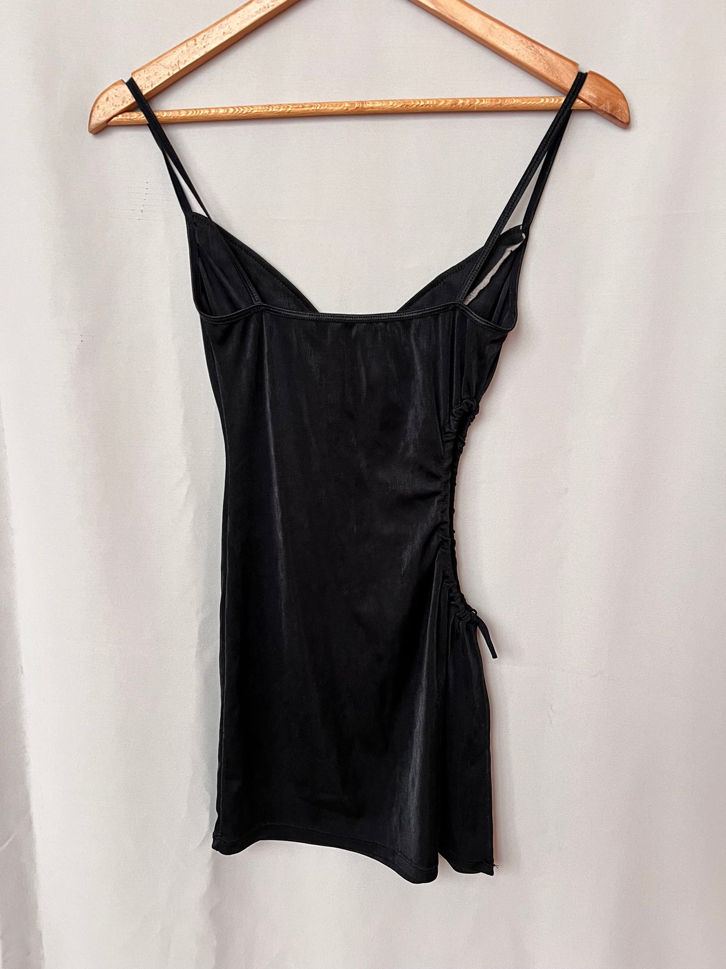 Vestido abertura lateral tiras - S