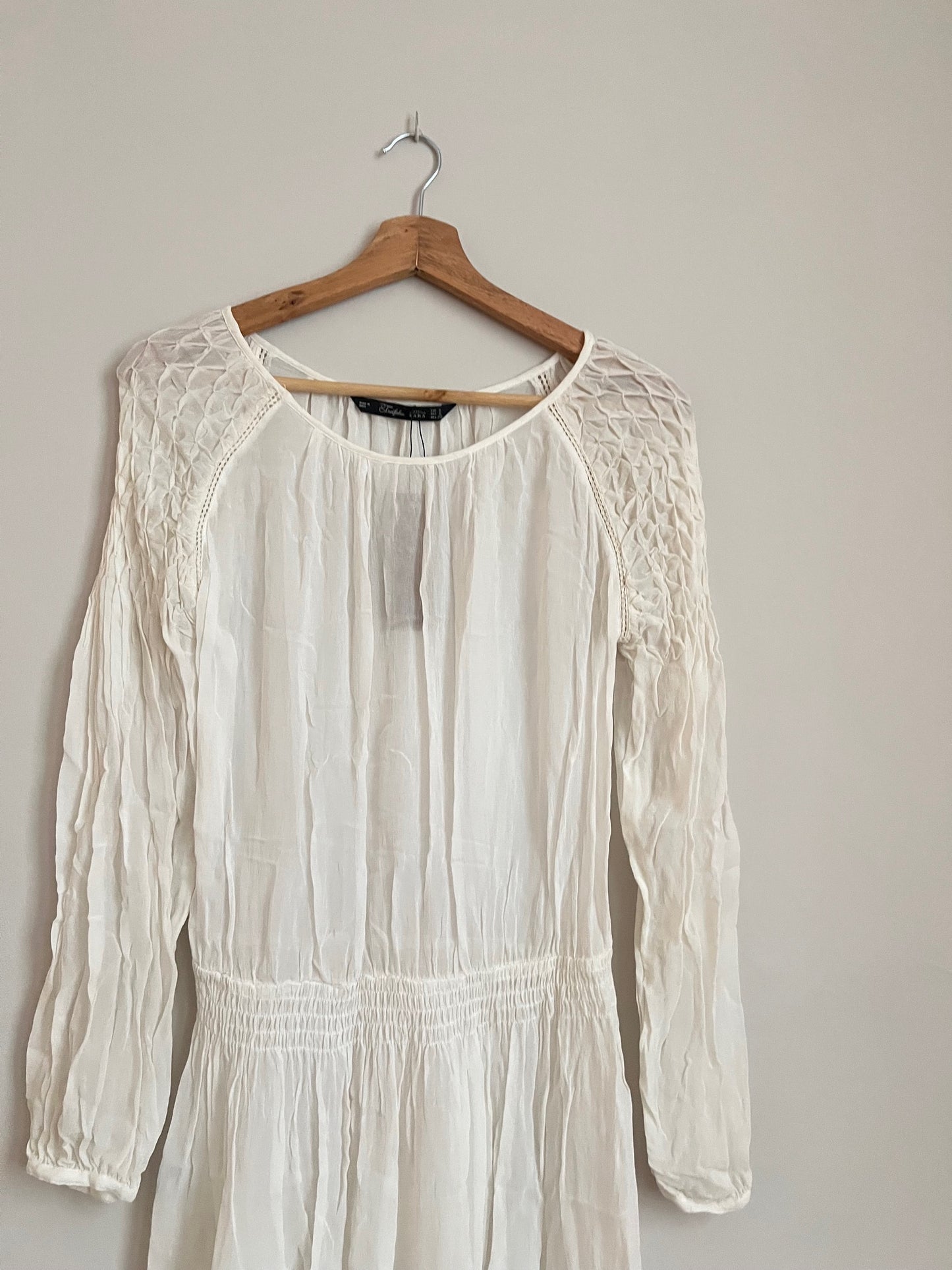 Vestido blanco detalle manga Zara - S
