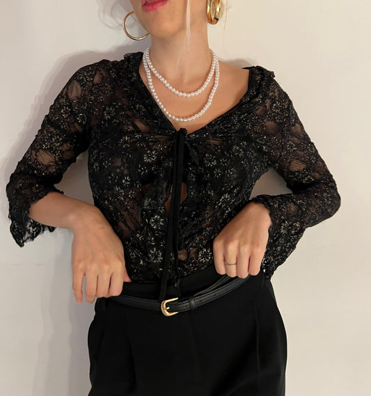 Blusa estilo vintage Negra con dorado